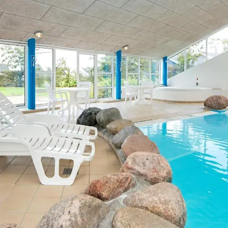 Holiday Cxlix Hemmet